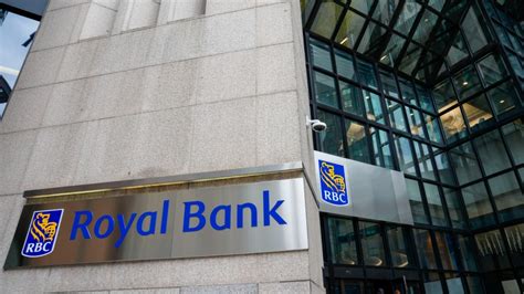 Finance committee calls for feds to block RBC-HSBC deal on competition concerns